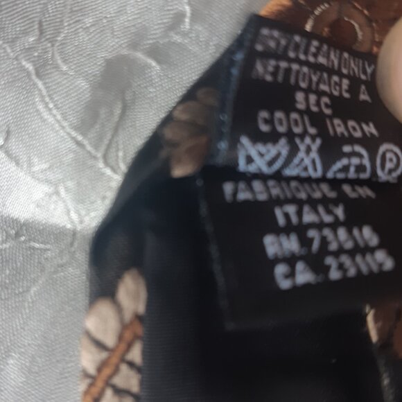 Hugo Boss 100% Silk Men's Tie, Black w/Tan & Brown Pattern - Picture 6 of 10